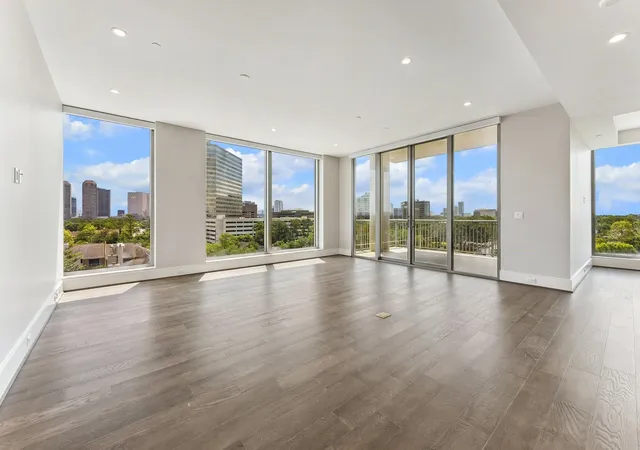 Photo 2 of Condo for sale at 5656 San Felipe St Unit 701, Houston, TX 77056 | MLS# 14813294 | Listing updated on 2026-10-04