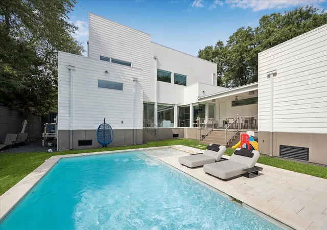Photo 3 of Single family home for sale at 5215 Jason St, Houston, TX 77096 | MLS# 65070031 | Listing updated on 2026-09-06