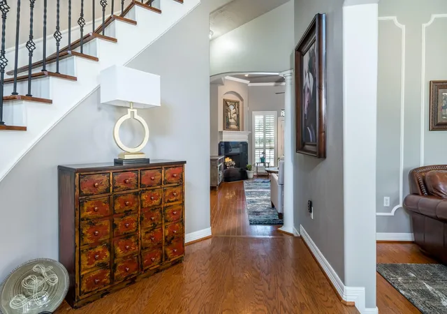 Photo 4 of Single family home for sale at 20303 Stone Lake Cir, Tomball, TX 77377 | MLS# 85703811 | Listing updated on 2026-09-19