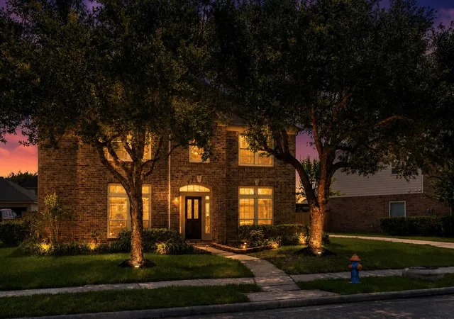 Photo 1 of Single family home for sale at 2309 Echo Harbor Dr, Pearland, TX 77584 | MLS# 13194321 | Listing updated on 2026-09-05