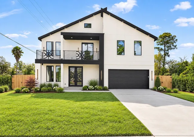 Photo 2 of Single family home for sale at 16654 Laurelwood Dr, Channelview, TX 77530 | MLS# 75832629 | Listing updated on 2026-09-26