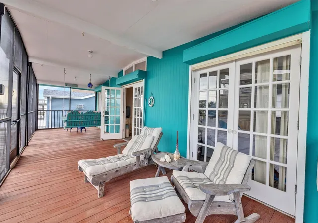Photo 3 of Single family home for sale at 16703 Curlew Rd, Galveston, TX 77554 | MLS# 37145456 | Listing updated on 2026-10-09