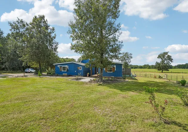 Photo 1 of Single family home for sale at 91 Private Rd 200501, Liberty, TX 77575 | MLS# 82447000 | Listing updated on 2026-09-28
