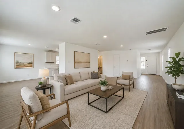 Photo 3 of Single family home for sale at 2717 Cadiz Bay Dr, Conroe, TX 77301 | MLS# 62467397 | Listing updated on 2026-10-03