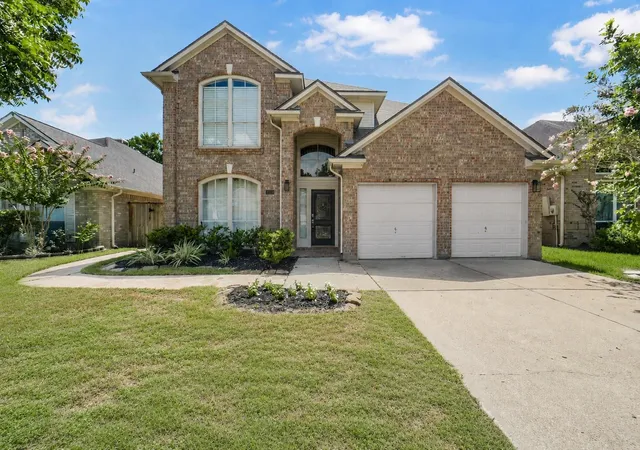 Photo 1 of Single family home for sale at 4319 Lakeshore Forest Dr, Missouri City, TX 77459 | MLS# 68217680 | Listing updated on 2026-10-08