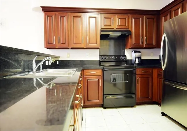 Photo 3 of Sale Pending at 6633 W Sam Houston Pkwy S #2D, Houston, TX 77072 | MLS# 67374140 | Listing updated on 2026-09-19