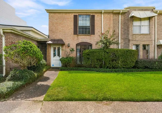 Photo 1 of Townhouse for sale at 1305 Town Cir #4, Baytown, TX 77520 | MLS# 55880101 | Listing updated on 2026-10-08