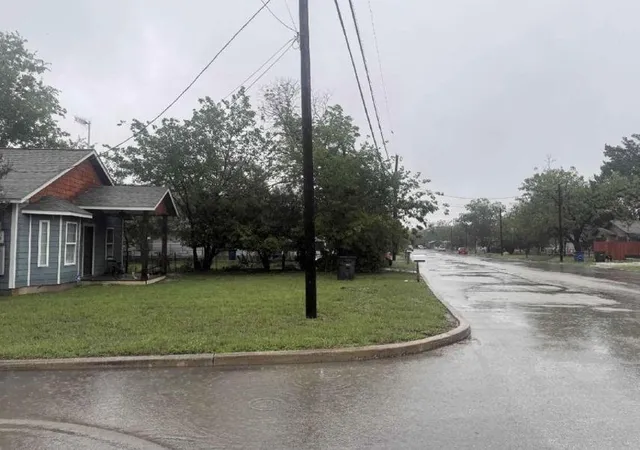 Photo 3 of Single family home for sale at 1696 W Mill St, New Braunfels, TX 78130 | MLS# 84252174 | Listing updated on 2026-09-11