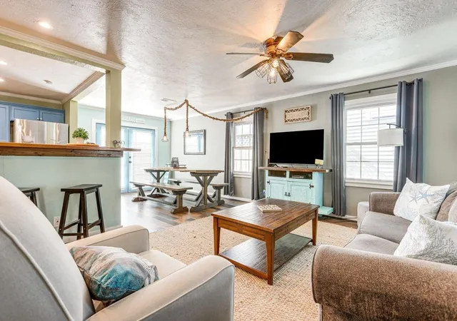 Photo 3 of Single family home for sale at 3917 Ave P 1/2, Galveston, TX 77550 | MLS# 8918266 | Listing updated on 2026-09-11