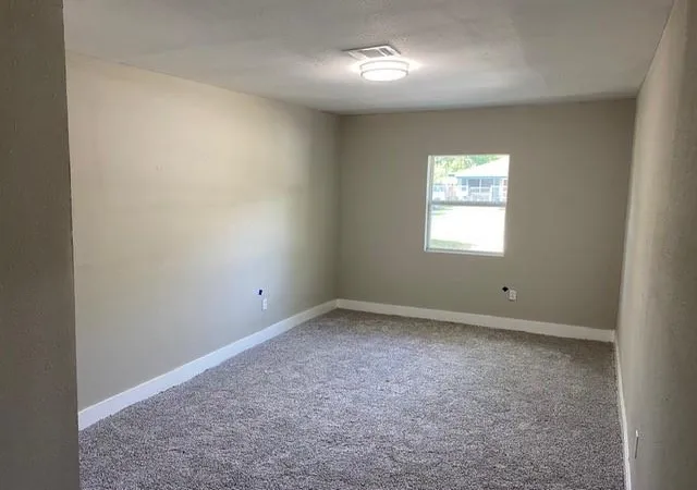 Photo 4 of Single family home for sale at 5258 Burma Rd, Houston, TX 77033 | MLS# 24556275 | Listing updated on 2026-09-07