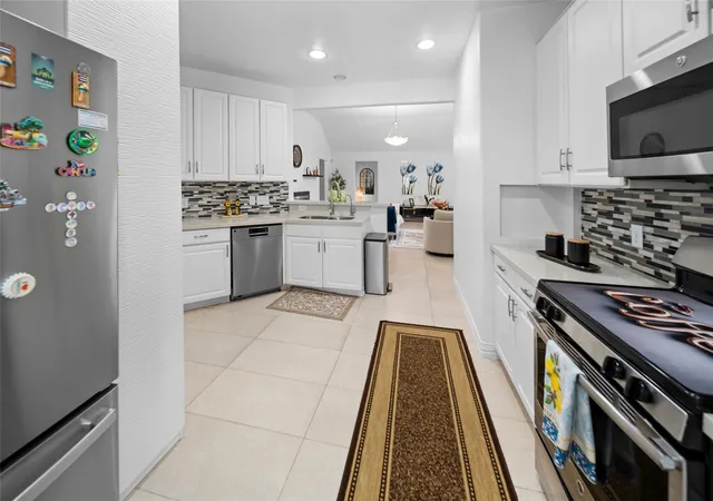 Photo 4 of Single family home for sale at 18314 Grv Fair Ct, Houston, TX 77084 | MLS# 11750674 | Listing updated on 2026-09-05
