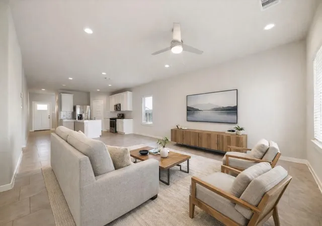 Photo 3 of Single family home for sale at 7503 Highland Chase Dr, Richmond, TX 77407 | MLS# 58479494 | Listing updated on 2026-09-16