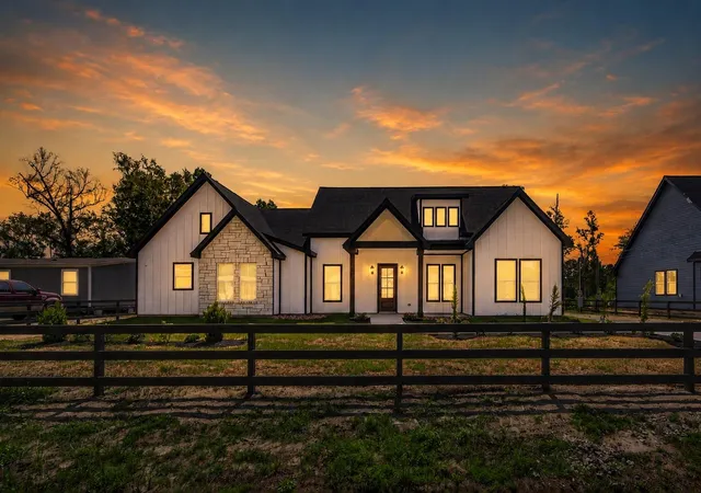 Photo 1 of Sale Pending at 170 County Rd 37301, Splendora, TX 77372 | MLS# 77623105 | Listing updated on 2026-10-01
