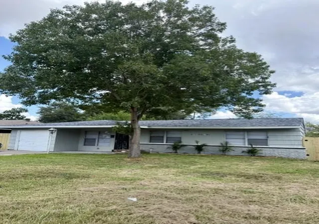 Photo 1 of Single family home for sale at 6111 Doulton Dr, Houston, TX 77033 | MLS# 40006196 | Listing updated on 2026-09-08
