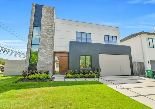 Single family home for sale at 3003 Virginia St, Houston, TX 77098 | MLS# 63749532 | Listing updated on 2026-09-23