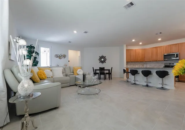 Photo 4 of Single family home for sale at 25226 Squire Knoll St, Katy, TX 77493 | MLS# 46738478 | Listing updated on 2026-10-06
