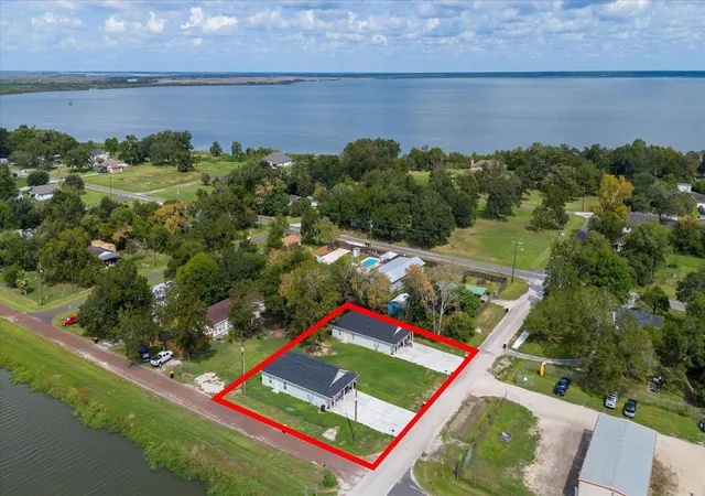 Photo 2 of Multi family home for sale at 609 Canal St, Anahuac, TX 77514 | MLS# 8338605 | Listing updated on 2026-09-23