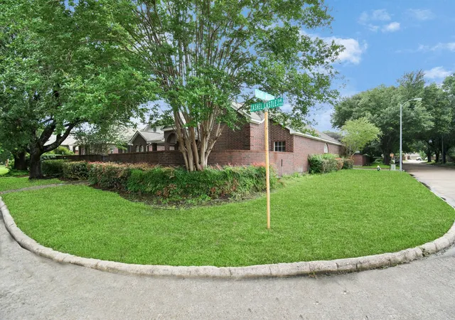 Photo 3 of Single family home for sale at 4727 Cashel Castle Dr, Houston, TX 77069 | MLS# 91774762 | Listing updated on 2026-09-11