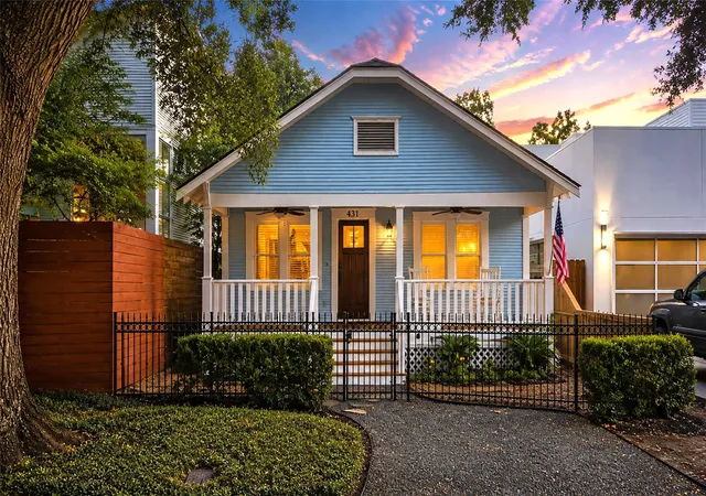 Photo 1 of Single family home for sale at 431 W 27th Street, Houston, TX 77008 | MLS# 41430460 | Listing updated on 2026-09-13