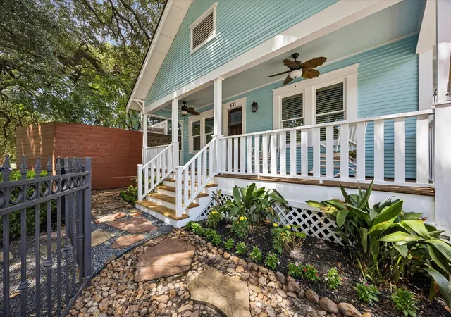 Photo 3 of Single family home for sale at 431 W 27th Street, Houston, TX 77008 | MLS# 41430460 | Listing updated on 2026-09-13