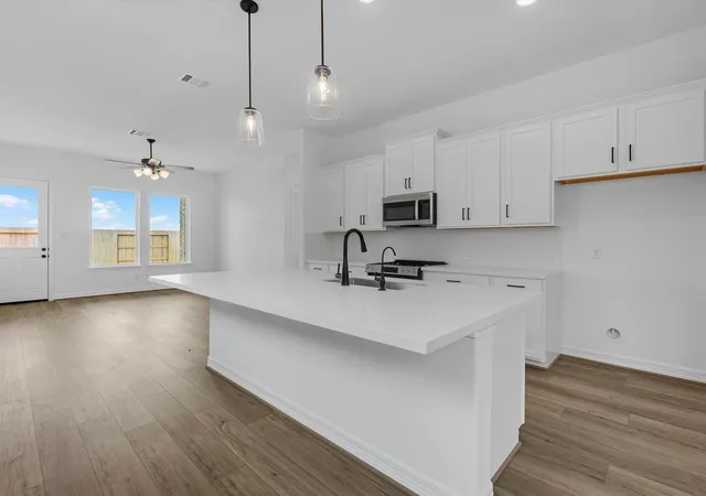 Photo 3 of Single family home for sale at 30922 Newcomb Landing Ln, Waller, TX 77484 | MLS# 24823634 | Listing updated on 2026-09-23
