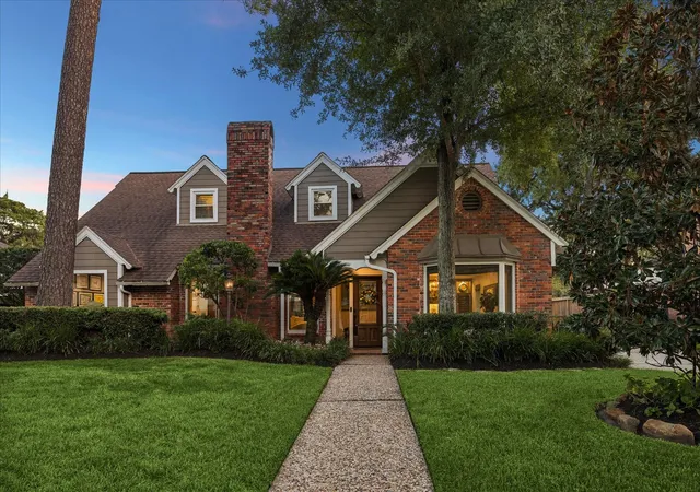 Single family home for sale at 13723 Taylorcrest Rd, Houston, TX 77079 | MLS# 40025301