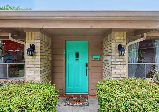 Photo 3 of Single family home for sale at 631 Bayview Dr, El Lago, TX 77586 | MLS# 36711807 | Listing updated on 2026-09-13