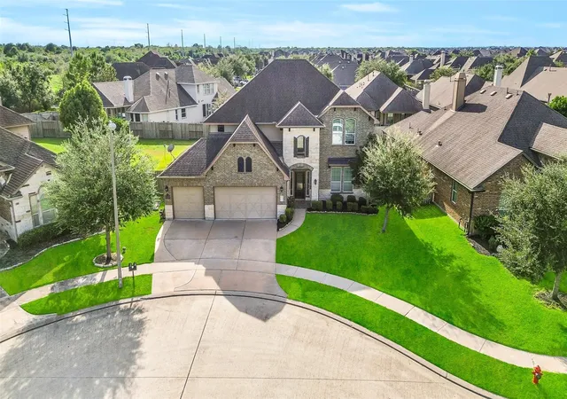 Photo 2 of Single family home for sale at 734 Marbrook Saddle Ln, League City, TX 77573 | MLS# 19228317 | Listing updated on 2026-10-06