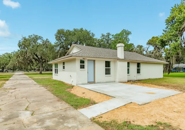 Photo 4 of Sale Pending at 16508 County Rd 729, Brazoria, TX 77422 | MLS# 79859914 | Listing updated on 2026-09-19