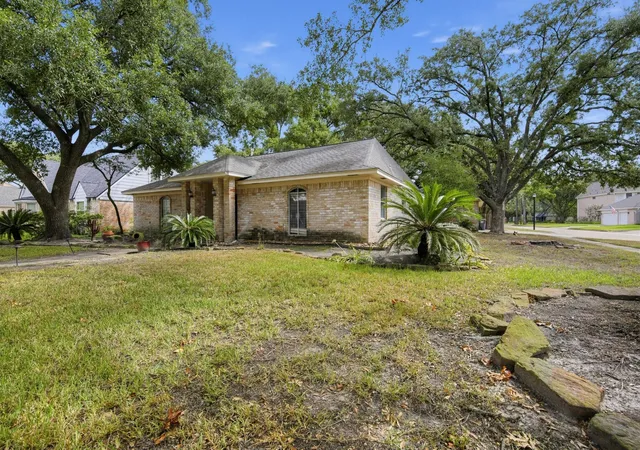 Photo 3 of Single family home for sale at 15502 Chichester Ln, Jersey Village, TX 77040 | MLS# 2736094 | Listing updated on 2026-09-18