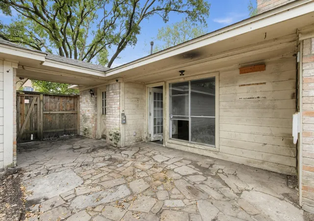 Photo 4 of Single family home for sale at 15502 Chichester Ln, Jersey Village, TX 77040 | MLS# 2736094 | Listing updated on 2026-09-18