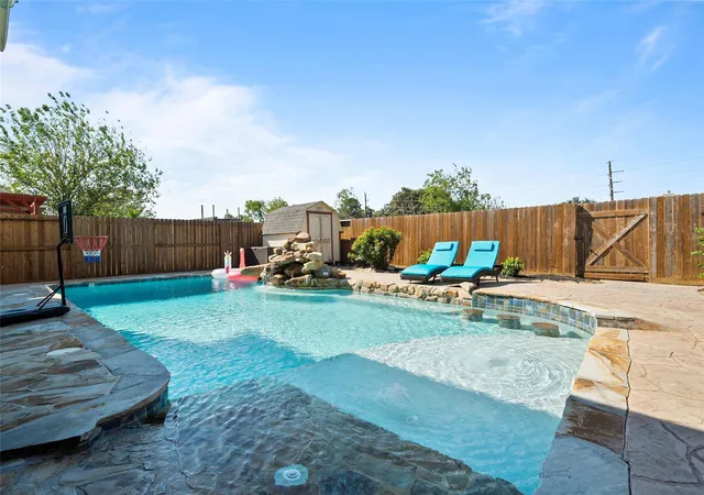 Photo 1 of Single family home for sale at 507 Northvalley Dr, Houston, TX 77073 | MLS# 69456401 | Listing updated on 2026-09-04