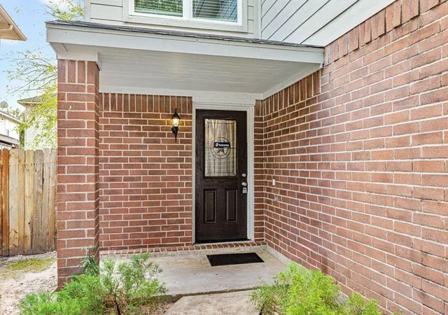 Photo 3 of Single family home for sale at 11843 Sunny Strm Dr, Tomball, TX 77375 | MLS# 41720647 | Listing updated on 2026-09-18