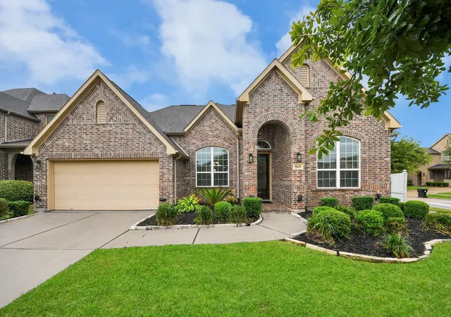 Photo 3 of Single family home for sale at 5835 Chaste Ct, Richmond, TX 77469 | MLS# 17662760 | Listing updated on 2026-09-12