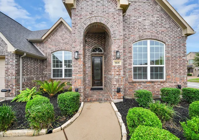 Photo 3 of Single family home for sale at 5835 Chaste Ct, Richmond, TX 77469 | MLS# 17662760 | Listing updated on 2026-09-12