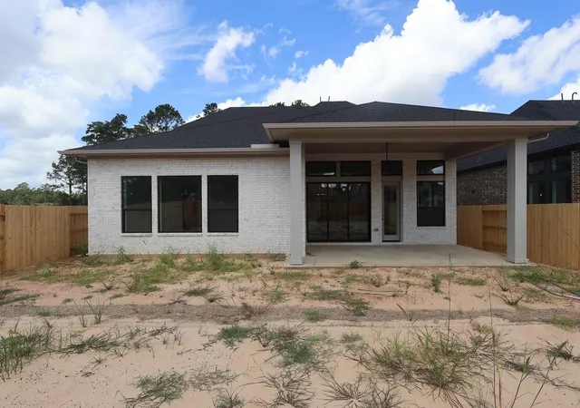 Photo 3 of Single family home for sale at 16745 Heron Oaks Run, Magnolia, TX 77354 | MLS# 76048860 | Listing updated on 2026-10-09