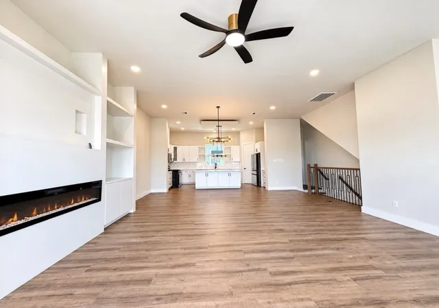 Photo 2 of Single family home for sale at 1940 Purswell Rd, Houston, TX 77055 | MLS# 5057169 | Listing updated on 2026-10-06