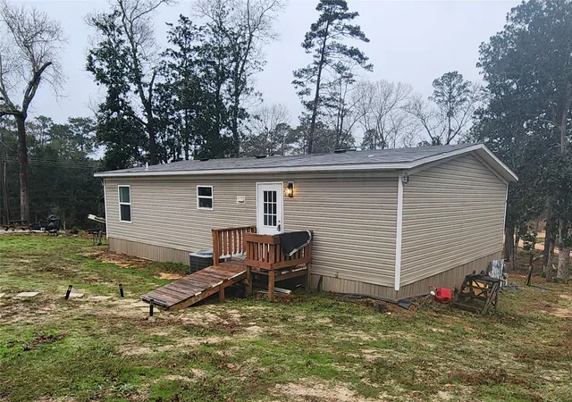 Photo 2 of Single family home for sale at 433 Highland Dr, Livingston, TX 77351 | MLS# 49145610 | Listing updated on 2026-09-17