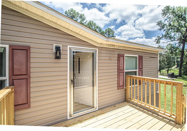 Photo 3 of Single family home for sale at 433 Highland Dr, Livingston, TX 77351 | MLS# 49145610 | Listing updated on 2026-09-17