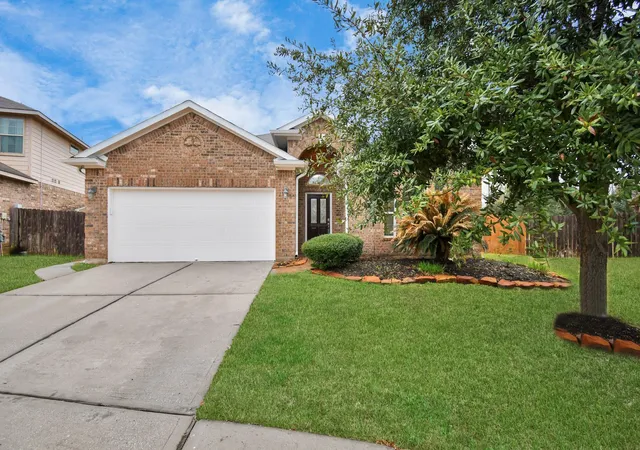 Photo 3 of Single family home for sale at 25827 Rustica Dr, Tomball, TX 77375 | MLS# 72971291 | Listing updated on 2026-10-02