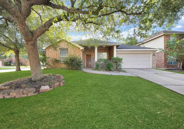 Photo 1 of Single family home for sale at 18303 Otter Crk Trl, Humble, TX 77346 | MLS# 31248495 | Listing updated on 2026-09-14