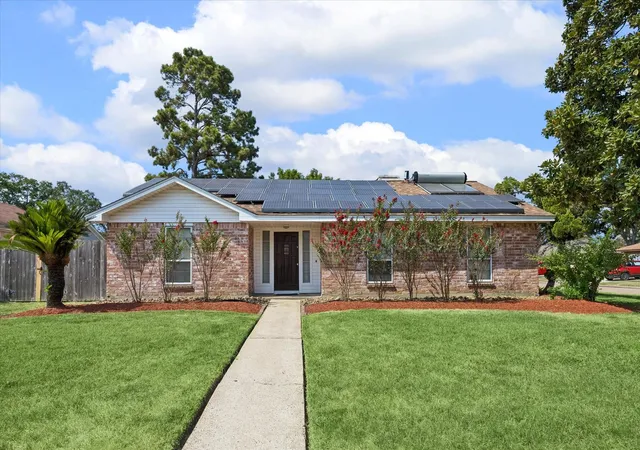 Photo 1 of Single family home for sale at 11347 Angelique Dr, Houston, TX 77065 | MLS# 57953956 | Listing updated on 2026-09-15