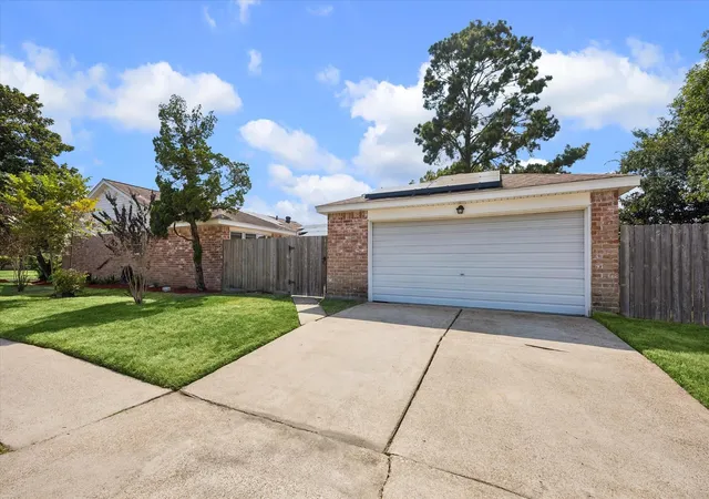 Photo 2 of Single family home for sale at 11347 Angelique Dr, Houston, TX 77065 | MLS# 57953956 | Listing updated on 2026-09-15