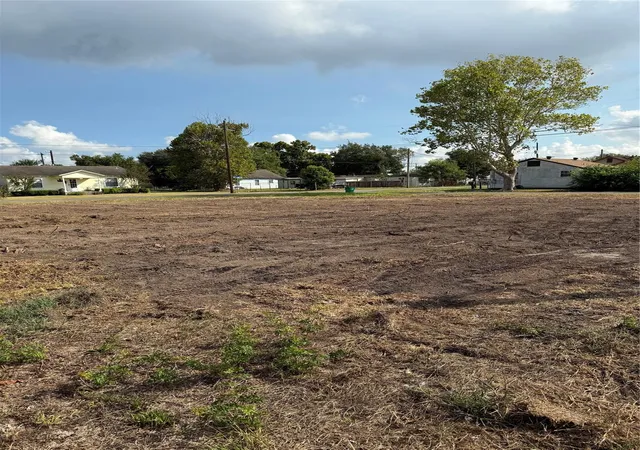 Photo 3 of Land for sale at 1301 Duke St, Baytown, TX 77520 | MLS# 46772321 | Listing updated on 2026-09-09