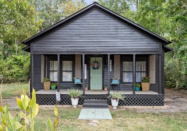 Single family home for sale at 11443 US Hwy 69 S, Warren, TX 77664 | MLS# 37811927