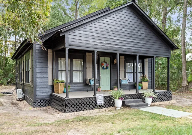Photo 2 of Single family home for sale at 11443 Us Hwy 69 S, Warren, TX 77664 | MLS# 37811927 | Listing updated on 2026-09-04