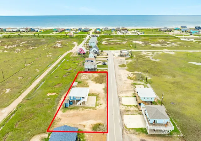 Photo 32 of Single family home for sale at 326 Bay Ave, Freeport, TX 77541 | MLS# 77897044 | Listing updated on 2026-10-09