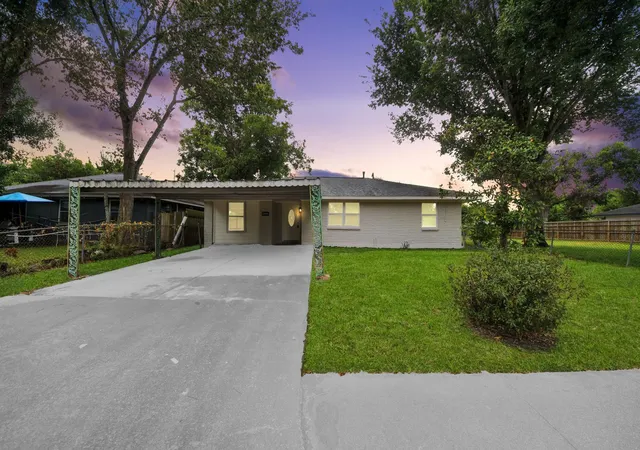 Photo 1 of Sale Pending at 3106 Sunnydale Dr, Houston, TX 77051 | MLS# 61459109 | Listing updated on 2026-09-17