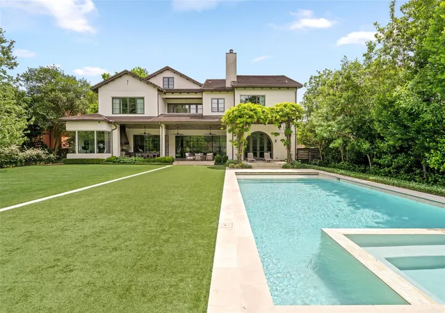 Single family home for sale at 4314 Bellaire Blvd, Bellaire, TX 77401 | MLS# 35760817