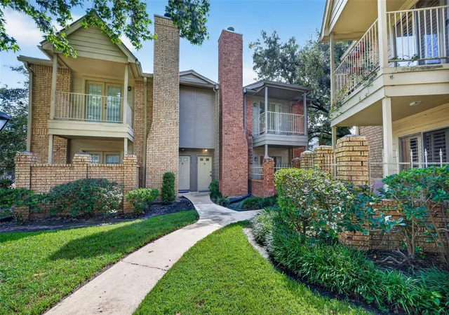 Photo 2 of Sale Pending at 1515 Sandy Springs Rd #3416, Houston, TX 77042 | MLS# 83841063 | Listing updated on 2026-09-25